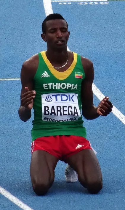 Selemon Barega በ2016 በብድጎሽች ከ20 ዓመት በታች የዓለም ሻምፒዮና የ5000 ሜትር ፍጻሜ በኋላ
